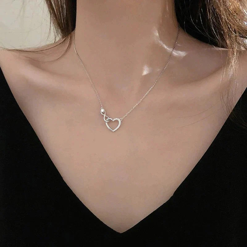 Colar Infinity Love