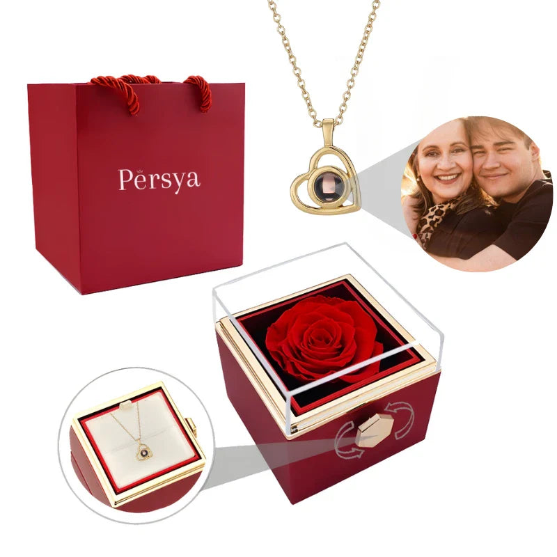 CAIXA DE ROSA PERSYA C/ COLAR PERSONALIZADO COM FOTO