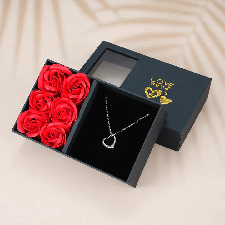 Colar Love + Caixa Com 6 Rosas