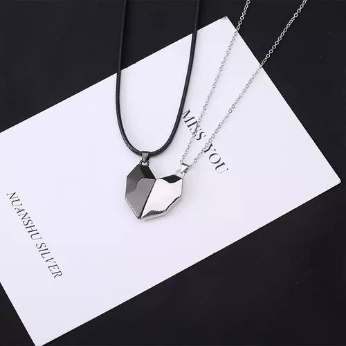 Par de Colares Magnéticos Lovers [PAGUE 1 , LEVE 2]